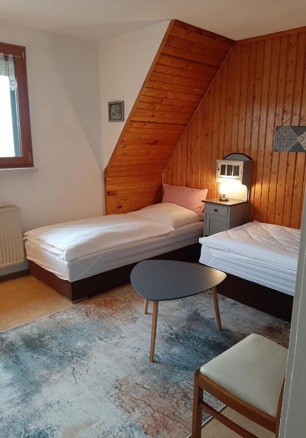 Haus Mit Ausblick 3 Schlafzimmer Wilkau-Hasslau エクステリア 写真